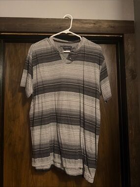 Striped Short Sleeve Henley Tee - Gray